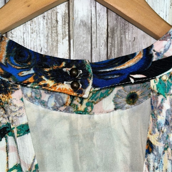 Entro Printed Floral Halter Neck Dress - Picture 6 of 8